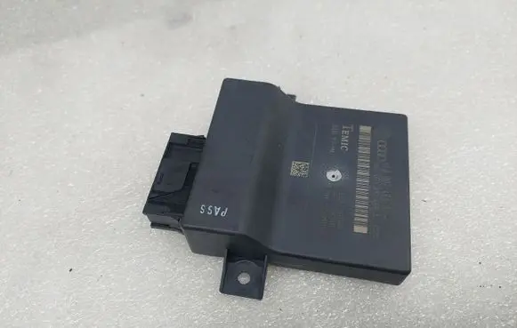 Audi A6 S6 C6 4F Gateway control module 4F0907468D 4F0910468A 8006TF7MNL
