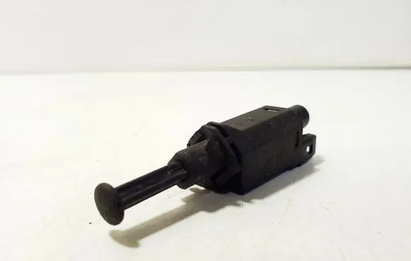 Volkswagen PASSAT B4 Brake pedal sensor switch 191945515