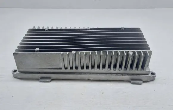 Audi A4 S4 B8 8K Sound amplifier 8R0035223F 2610107518