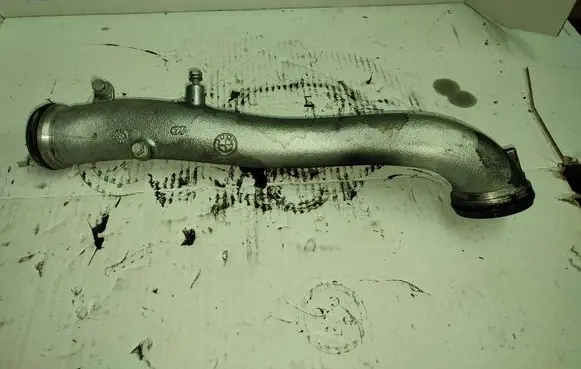 BMW 5 F10 F11 Coolant pipe/hose 8506399