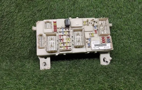 Ford Focus Power management control unit 7M5T14A073JB