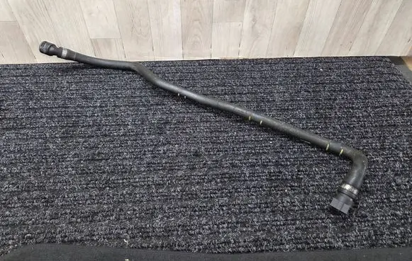 BMW 4 F32 F33 Engine coolant pipe/hose 7635807
