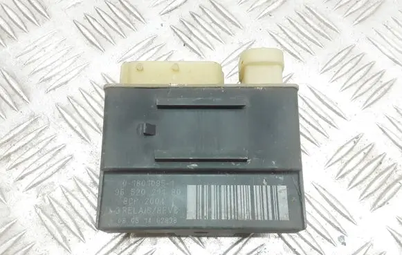 Peugeot 207 Coolant fan relay 9652021180