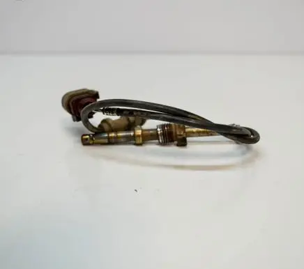 Volkswagen PASSAT CC Oil temperature sensor 03L906088CE