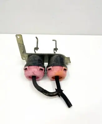Mercedes-Benz SLC C107 Engine mount vacuum valve 9061802137
