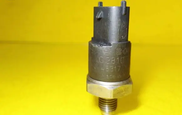 Chrysler Voyager Fuel pressure sensor 0281002398