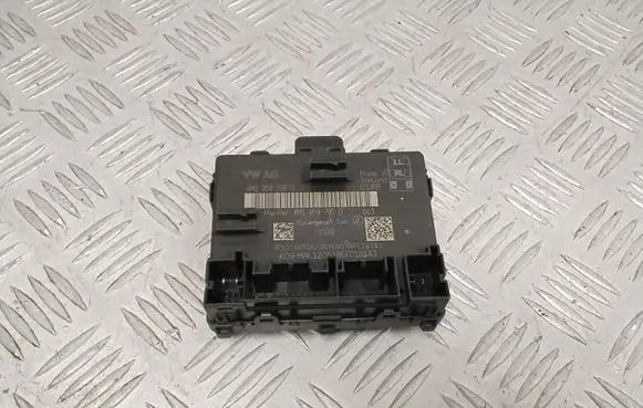 Audi A8 S8 D5 Door control unit/module 4M1959795D