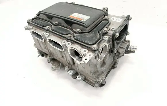 Toyota Prius+ (ZVW40) Voltage converter inverter G920047220