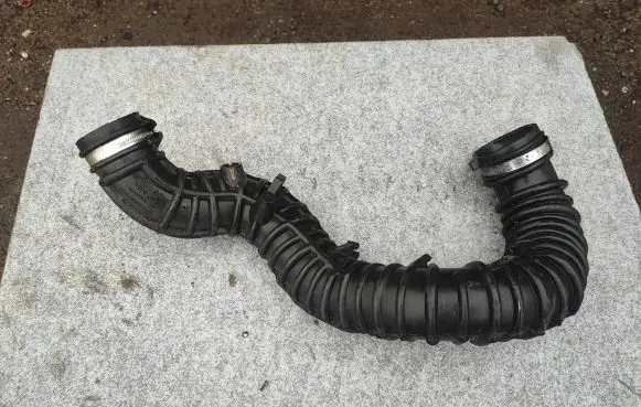 Renault Trafic II (X83) Intercooler hose/pipe 8200507746 93858731