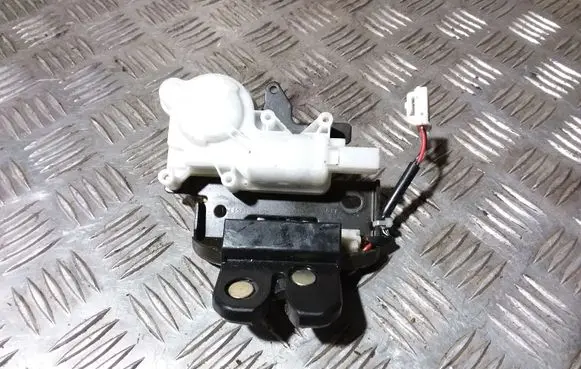 Mazda 6 Tailgate/trunk/boot lock/catch/latch B6701