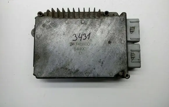Chrysler Sebring (ST-22 - JR) Engine control unit/module 04745860
