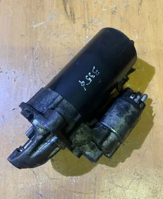 BMW 3 E90 E91 Starter motor 7796892 12417796892