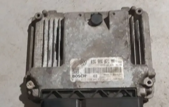 Volkswagen PASSAT B6 Engine control unit/module 03G906021NK 0281013440