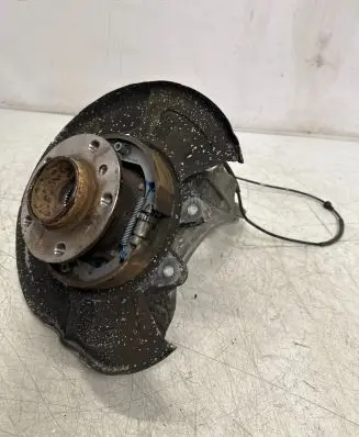 BMW X5 E70 Rear wheel hub 677098306