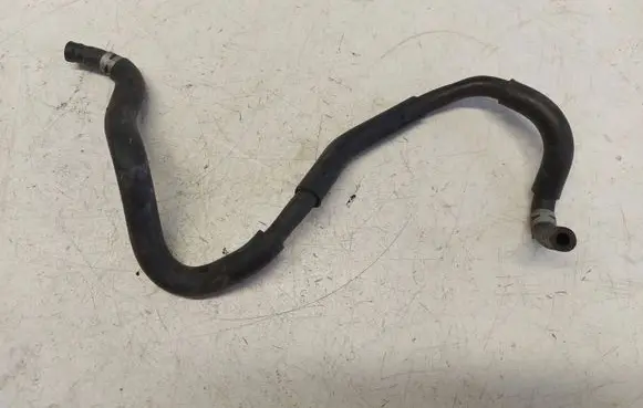 Toyota Prius (XW50) Engine coolant pipe/hose