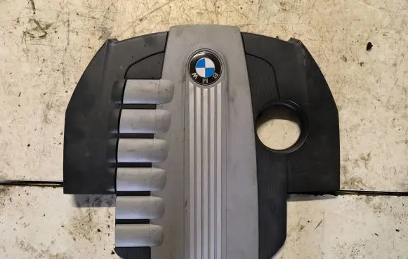 BMW X3 E83 Engine cover (trim) T688277G1448 074320 100308