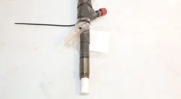 Fuel injector