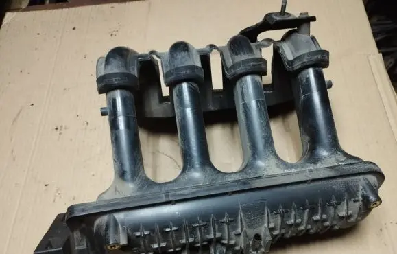 Honda Civic Intake manifold HE0A