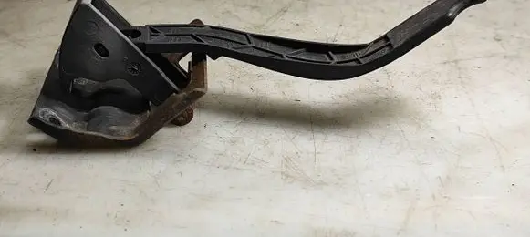 Renault Megane II Engine bonnet (hood) release handle 10461013