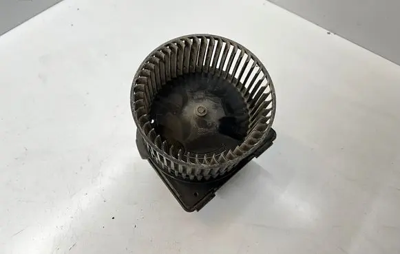 Opel Vectra B Heater fan/blower W963798F 0160381