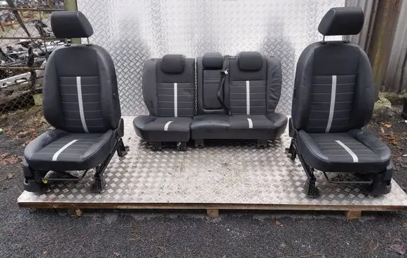Ford Kuga II Seat set 