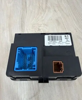 Peugeot 5008 II Other control units/modules 9809891880 E1133710J