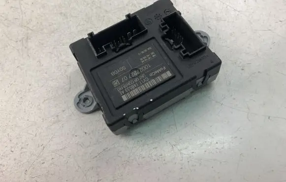 Ford Fiesta Door control unit/module CV1T14B533AE