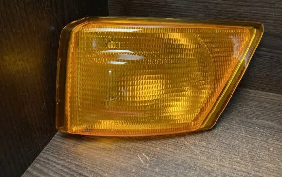 Iveco Daily 3rd gen Front indicator light 086631502 30800381