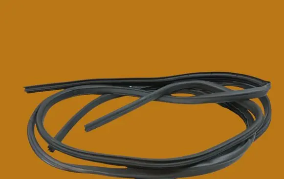 Ford S-MAX Rubber seal front door (on door) 