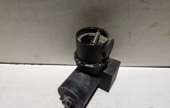 Audi 80 90 B3 Central locking vacuum pump 