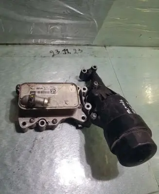 Mercedes-Benz Sprinter W907 W910 Oil filter mounting bracket U7902005