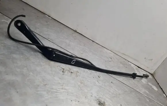 Volkswagen II LT Front wiper blade arm 2D1955408