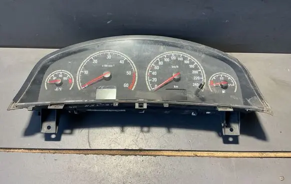 Opel Vectra C Speedometer (instrument cluster) 09180276WE