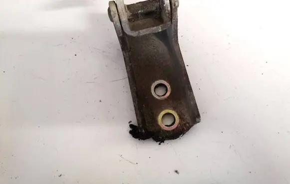 Suzuki Grand Vitara II Front door upper hinge
