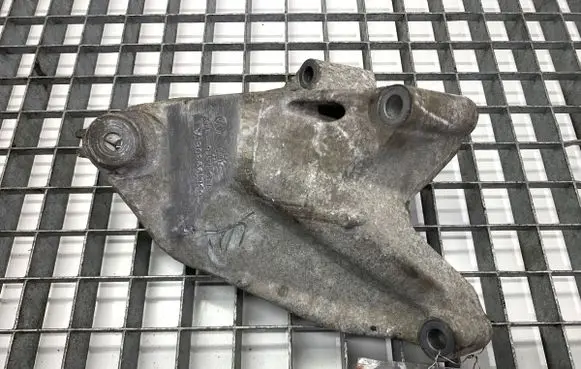 Volkswagen Crafter Engine mounting bracket 03L199308A