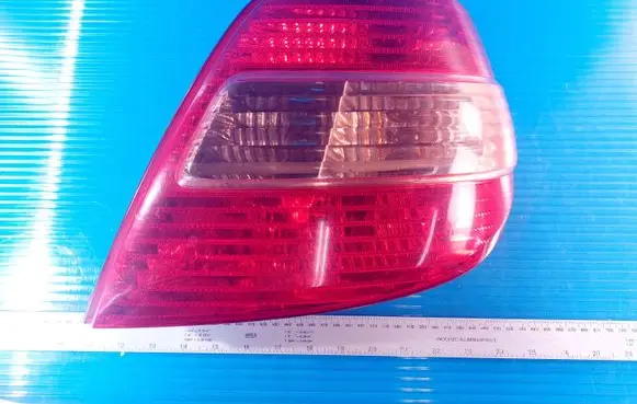 Toyota Avensis T220 Rear/tail lights 034N5P