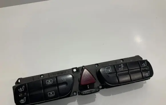Mercedes-Benz C W203 Seat heating switch 2038208310 3306110100 564339001