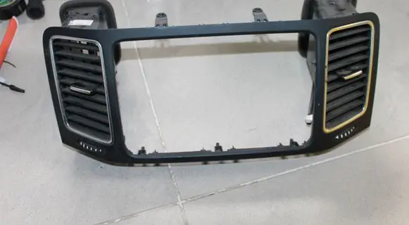 Volkswagen Sharan Dash center air vent grill 7N0858069D W11407 7N0858069