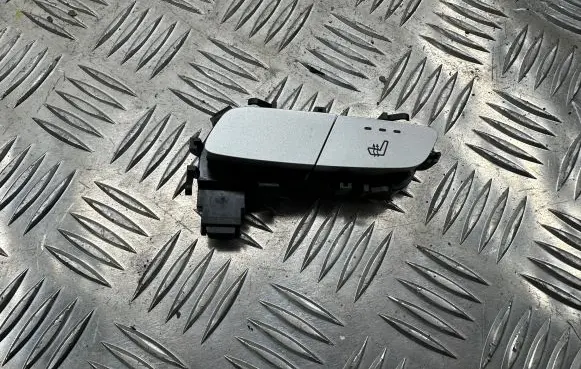 Mercedes-Benz E W213 Seat heating switch A2139050404