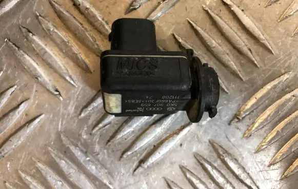 Volkswagen PASSAT B6 Air quality sensor 5K0907659 111208 PA66GF30