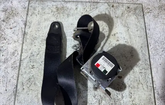 Ford Focus C-MAX Front seatbelt 601597500