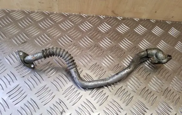 Toyota Auris 150 Other engine bay part