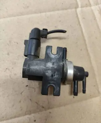Skoda Octavia Mk2 (1Z) Turbo solenoid valve 1J0906627 72290320 02T214