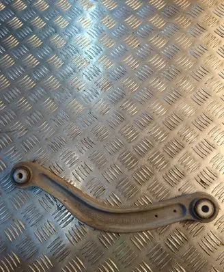 Mercedes-Benz C W204 Rear control arm 20407111