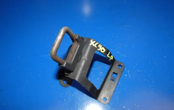 Volvo XC90 Engine bonnet/hood lock/latch loop/hook 
