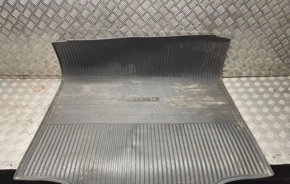 Skoda Superb B6 (3T) Rubber trunk/boot mat liner 3T0863723