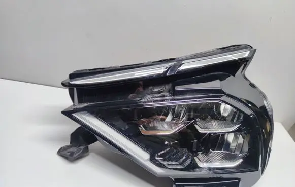 Citroen C4 III e-C4 Headlight/headlamp