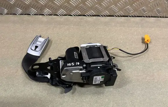 Mercedes-Benz S W222 Front seatbelt 630147300