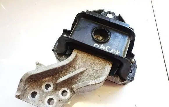 Mitsubishi Eclipse Cross Engine mount bracket