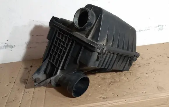 Mercedes-Benz Sprinter W906 Air filter box 0010942503